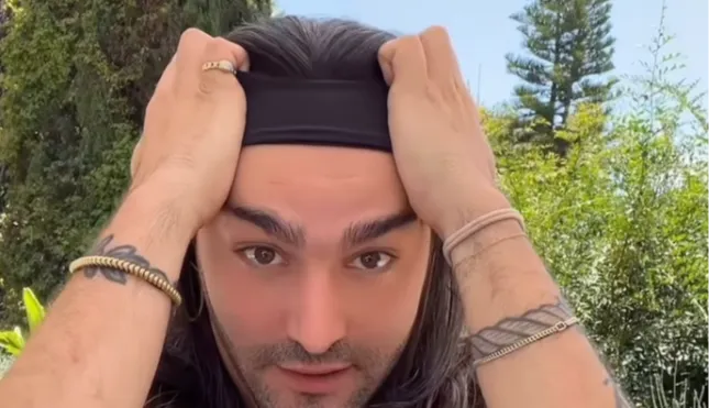 Memakai Bandana