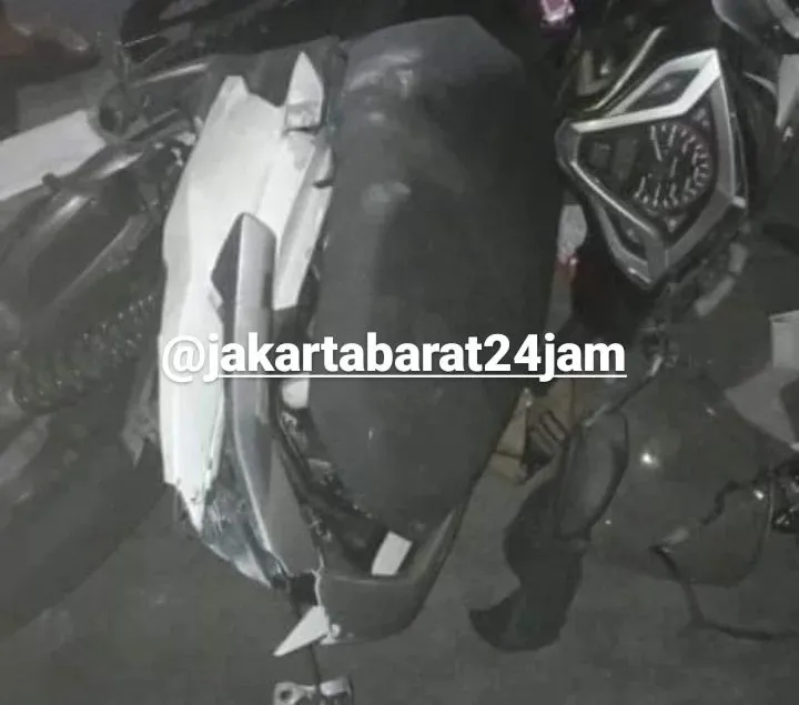 Viral Detik-Detik Mobil Fortuner Tabrak Wanita Hingga Terpental Di ...