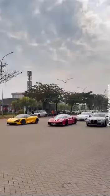 Ternyata ini Pekerjaan Sultan-Sultan Pemilik Mobil Sport yang Sering Bikin Salfok di Jalanan