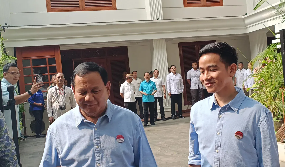 Kompak Pakai Baju Biru Untuk Deklarasi Dan Ke Kpu Prabowo Biar Sejuk