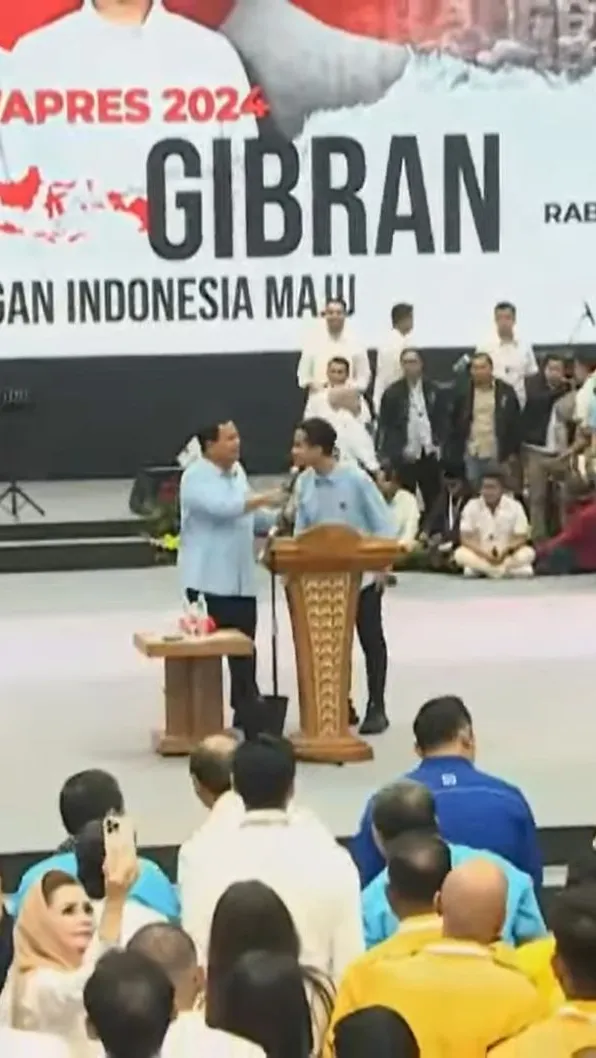 Prabowo Puji Gibran usai Pamer Janji dan Program: Paten Enggak Wakil Presiden Kita?
