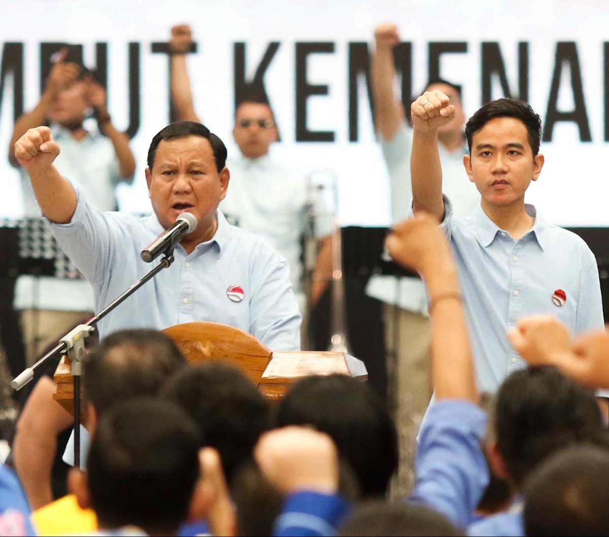 FOTO: Momen Prabowo-Gibran Deklarasi Di Indonesia Arena, Disambut Riuh ...