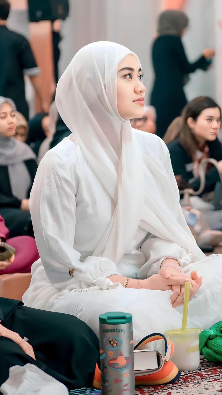 Memakai Pashmina