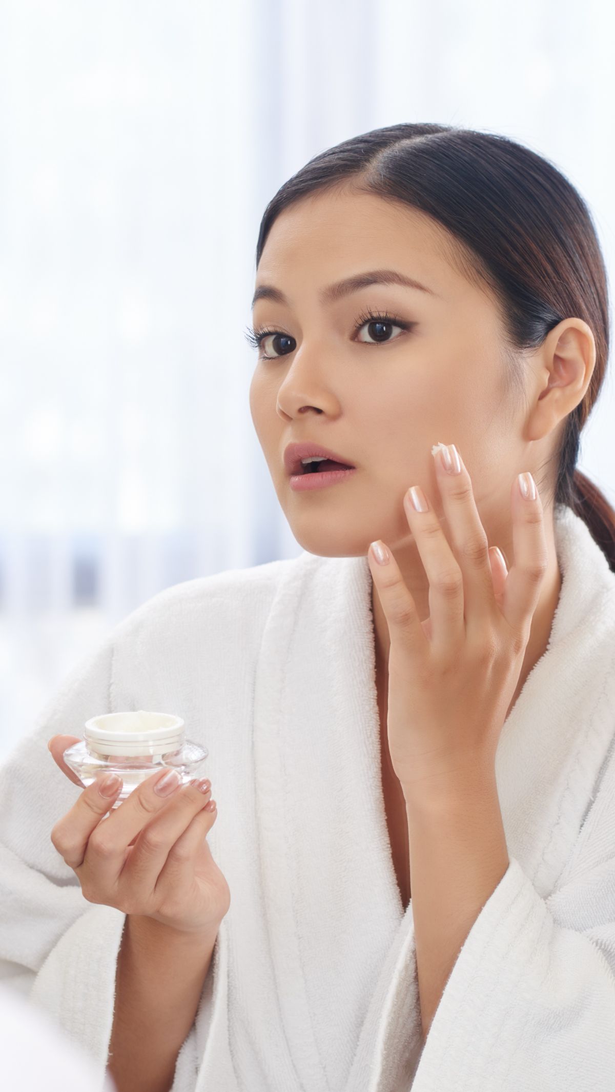 Masuki Musim Hujan, Sesuaikan Skincare Biar Kulit Tetap Sehat