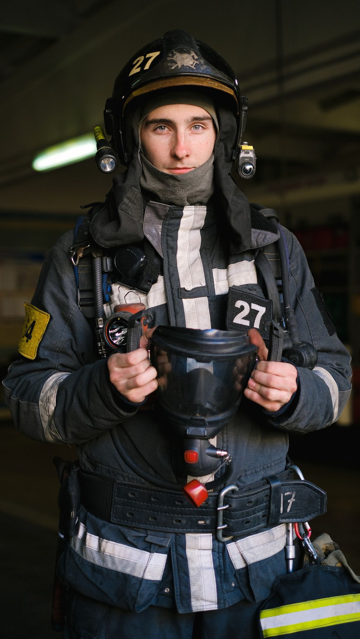 how-to-become-a-firefighter-paramedic-pursue-a-career-as-a-lifesaver