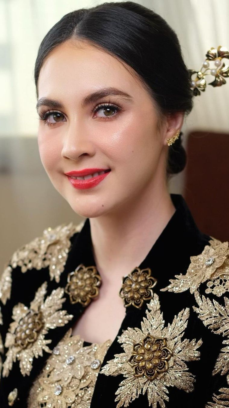 Gaya Makeup Klasik