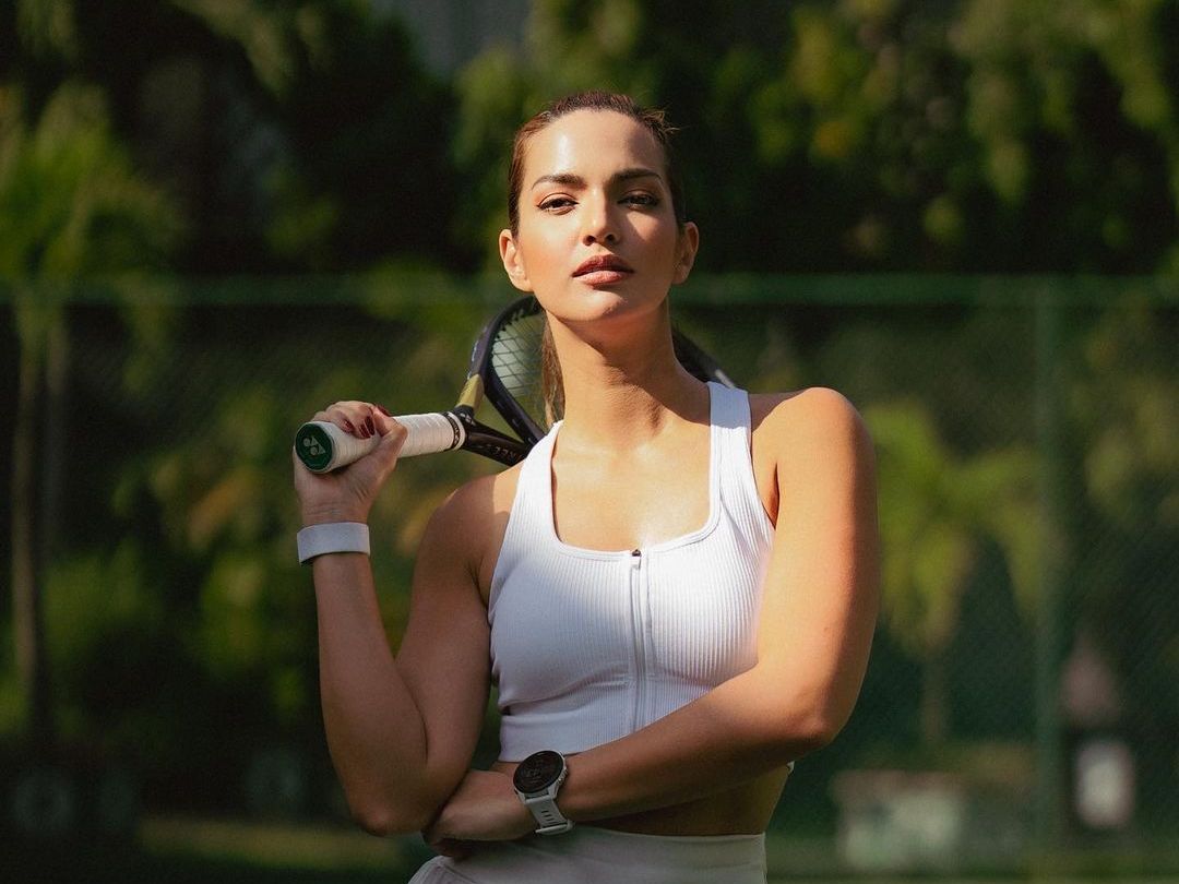 Hasil Work Out 9 Potret Nia Ramadhani Pamer Tulang Selangka, Hasil Workout Terbukti ...