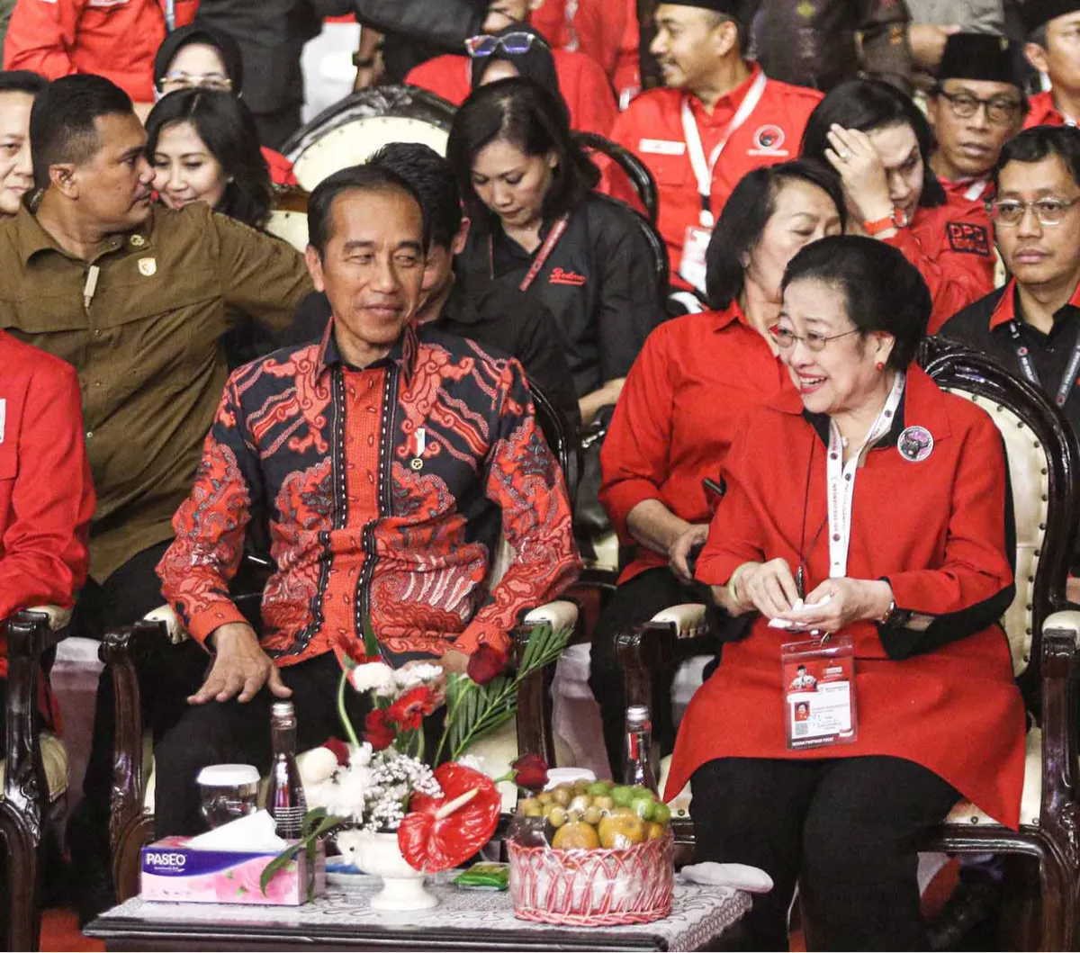 PDIP Ke Jokowi Dan Gibran: Mereka Tinggalkan Rumah Besar Yang Telah ...