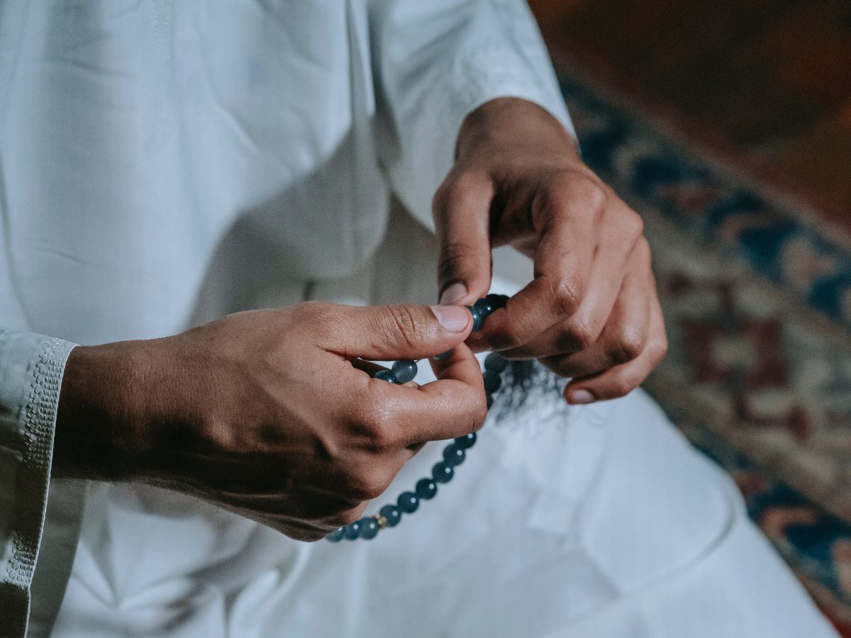 Mengadu hanya kepada Allah