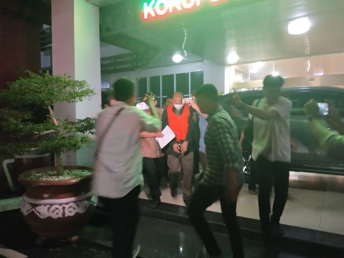 Jadi Tersangka Korupsi Rp8,1 Miliar, Mantan Bos Perusahaan Minyak di Riau Ditahan