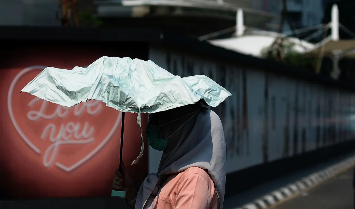 Menurut Eddy, El Nino 3,4 sudah bergerak mendekati wilayah Indonesia dan kondisi itu menyebabkan peningkatan suhu di atas rata-rata.