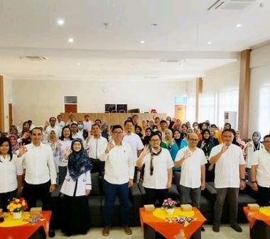 Raih Gelar Profesor di Usia 42 Tahun, Ini Kisah Perjalanan Dosen Unsoed yang Menginspirasi
