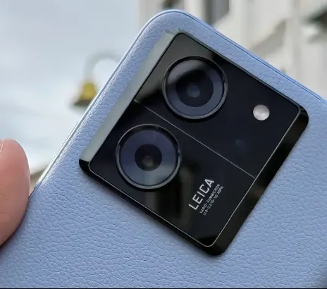 HP ini juga dilengkapi dengan enam filter Leica, termasuk Leica Sepia dan Leica Blue terbaru yang diadaptasi dari kamera profesional Leica M-Type240.<br>