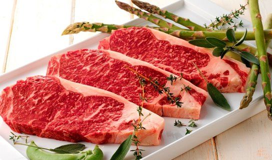 6. Mengonsumsi Daging Merah