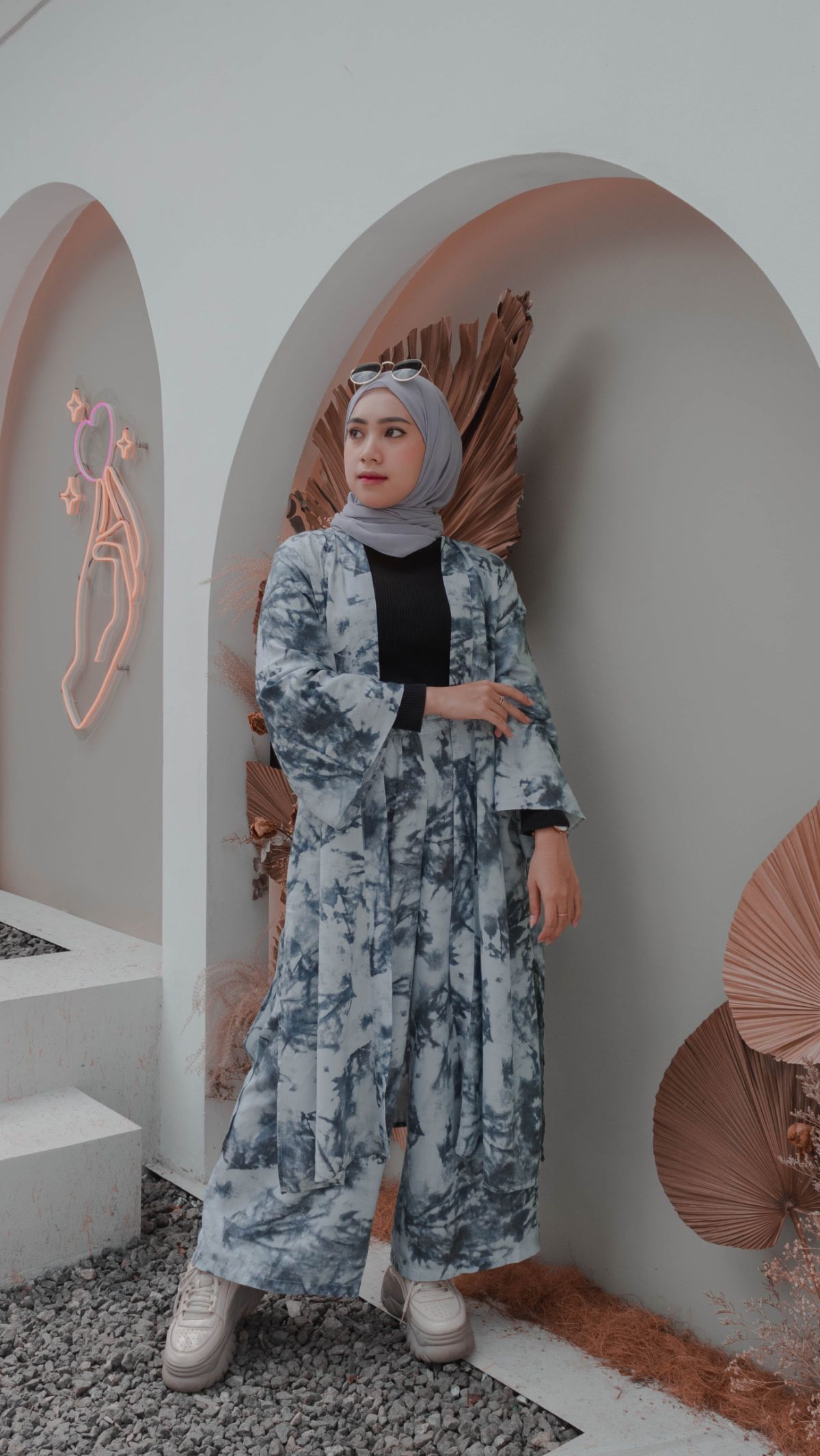 1.OOTD Hijab Bermotif