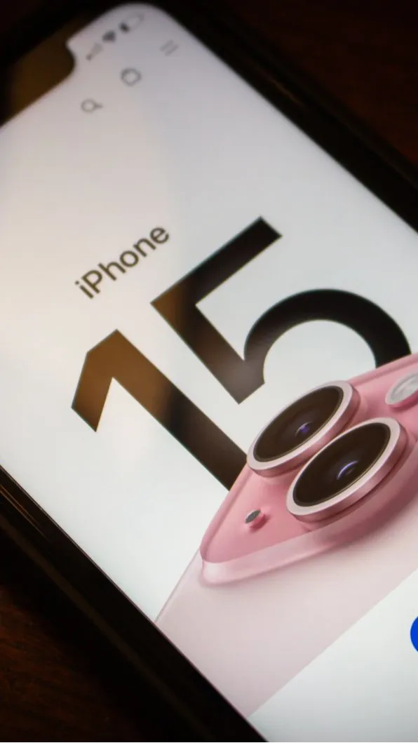 Cerita Pembeli iPhone 15  Pertama di Indonesia Senilai Rp25 Juta, Malah Keciduk Belum Bayar Utang