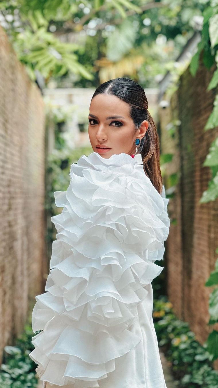 7 Potret Kamar Lama Nia Ramadhani sebelum Jadi Istri Konglomerat, Sempit dengan Banyak Benda Ini Terpajang