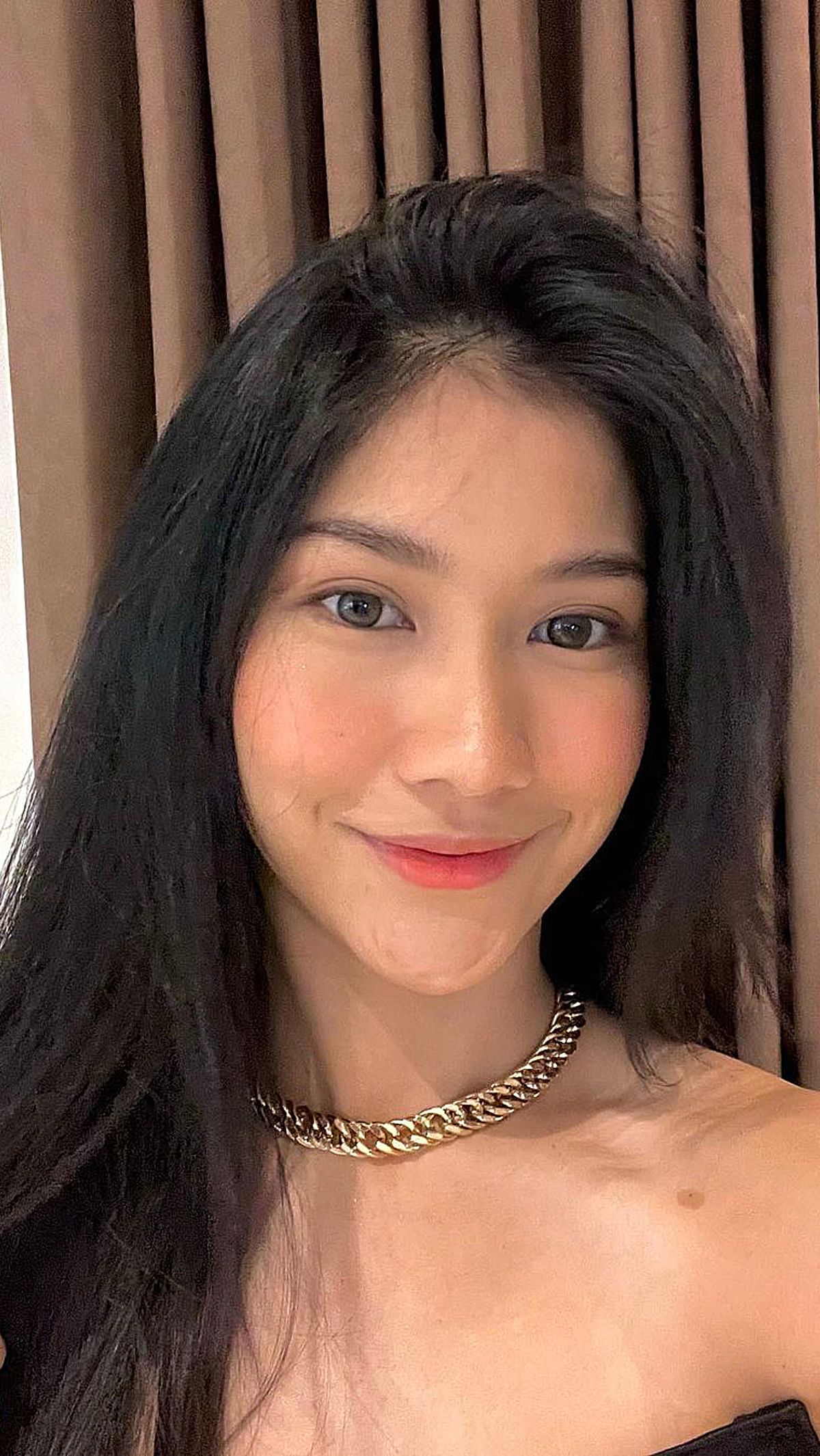 Lip Tint jadi Andalan Makeup Fresh Celebrity Chef Olivia Tommy