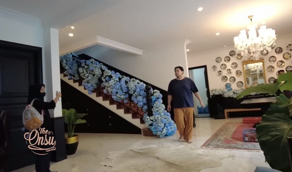 Tangga dan Space Dinding