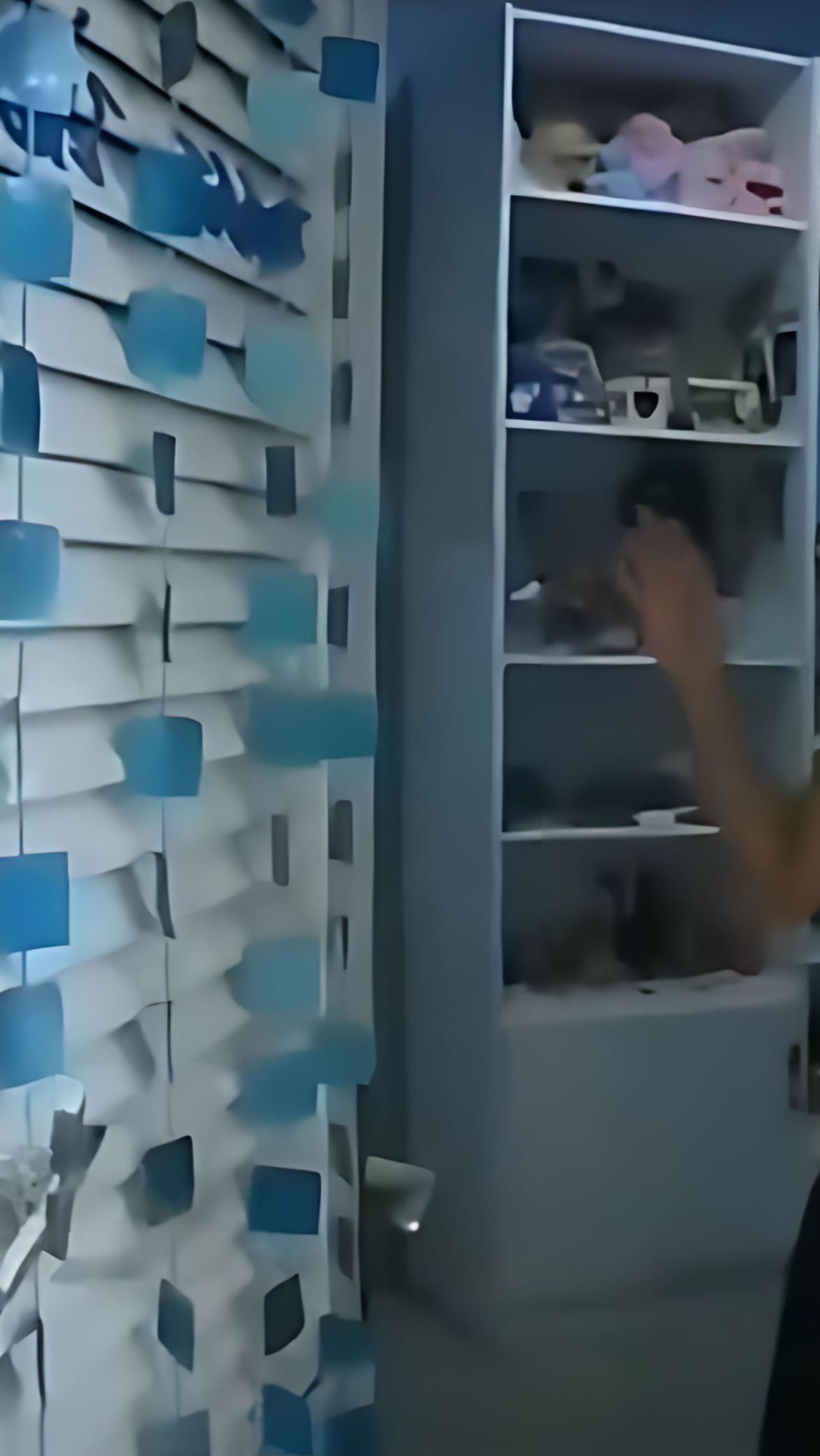 Saat merintis jadi artis, Nia Ramadhani tinggal bersama orang tuanya di rumah yang sederhana.
