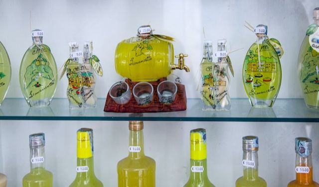 Sunshine in a Glass: Limoncello Hits a Sweet Spot - TheWineBuzz