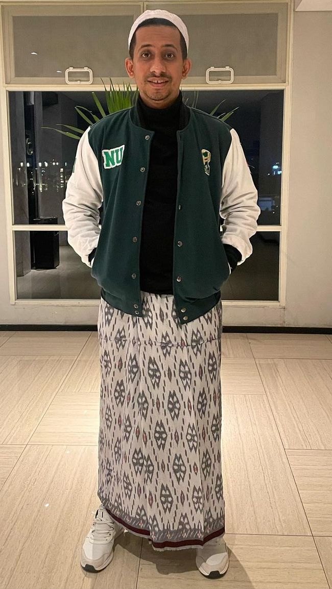 Hadir di Resepsi Komika Nopek Novian di Blora, Pilihan Busana Habib Jafar jadi Sorotan