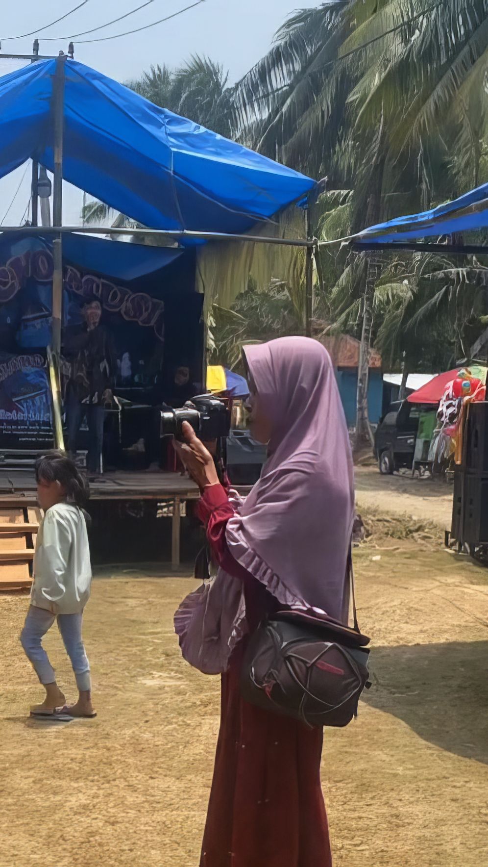 Viral! Nenek Fotografer Wedding di Acara Resepsi, Hasil Fotonya Bikin Pemula Sungkem