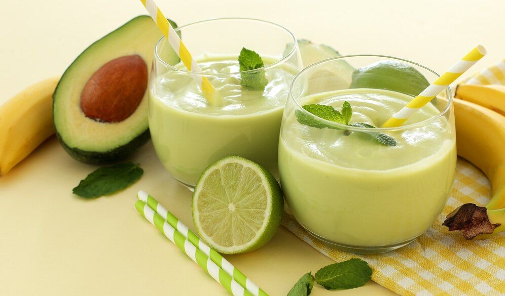 1. Jus Alpukat: Nutrisi untuk Rahim Sehat