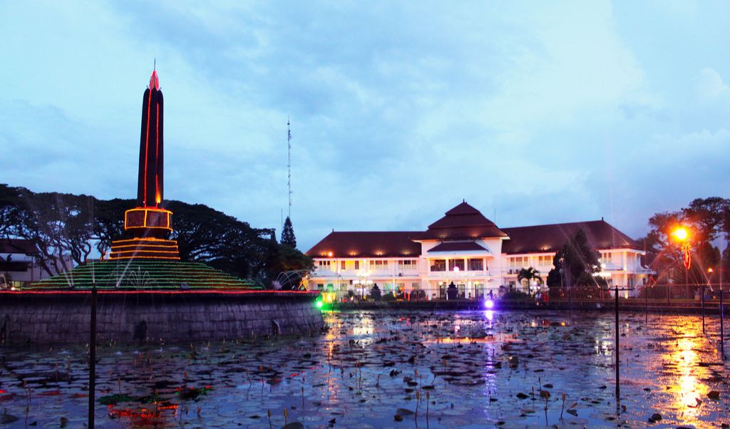 1. Malang: Udara Segar dan Keindahan Alam-