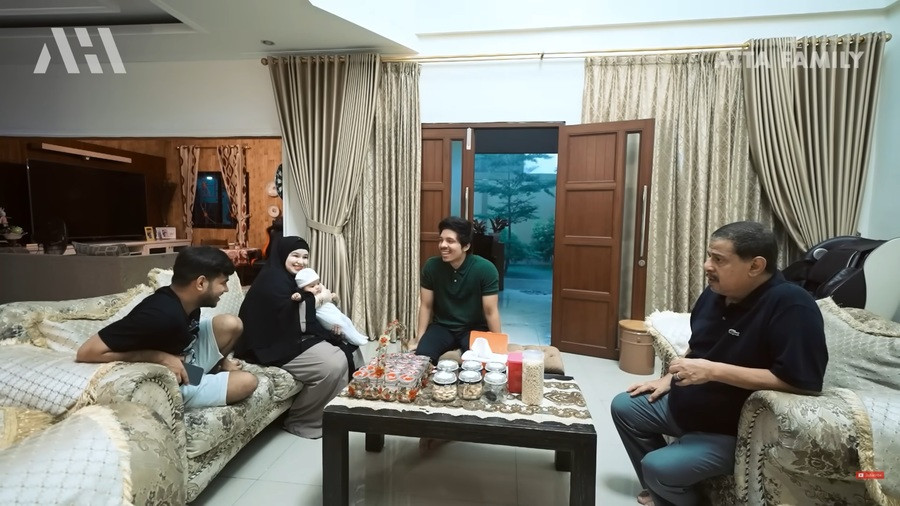 Potret Rumah Fadil Jaidi yang Luas dan Kerap Dipakai Ngonten Bareng Pak
