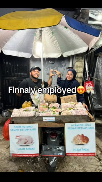 Pasutri Muda Sarjana Gak Gengsi Jualan Ayam Potong: Yang Penting Jadi Bos Usaha Sendiri