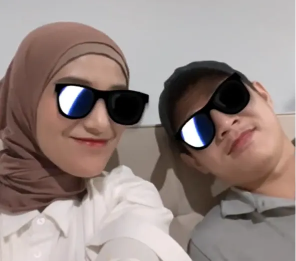 Nadya Mustika Nempel-Nempel ke Telinga Kekasih, Cekikan Sehabis Ditegur Larissa Chou