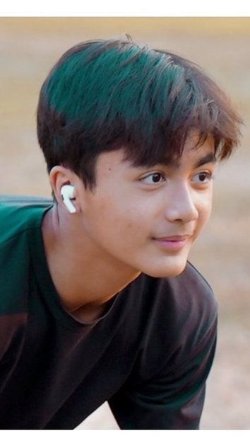 Beginilah tampilan terkini Bintang Pratama, anak sulung Hengky Kurniawan dari pernikahan pertama dengan Christy Jusung.