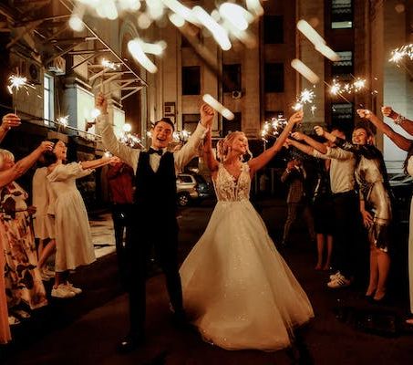 Siapkan Kejutan, Pengantin Minta 4 Mantan Pacar Suami Jadi Bridesmaid, Reaksi Mempelai Pria Bikin Ngakak