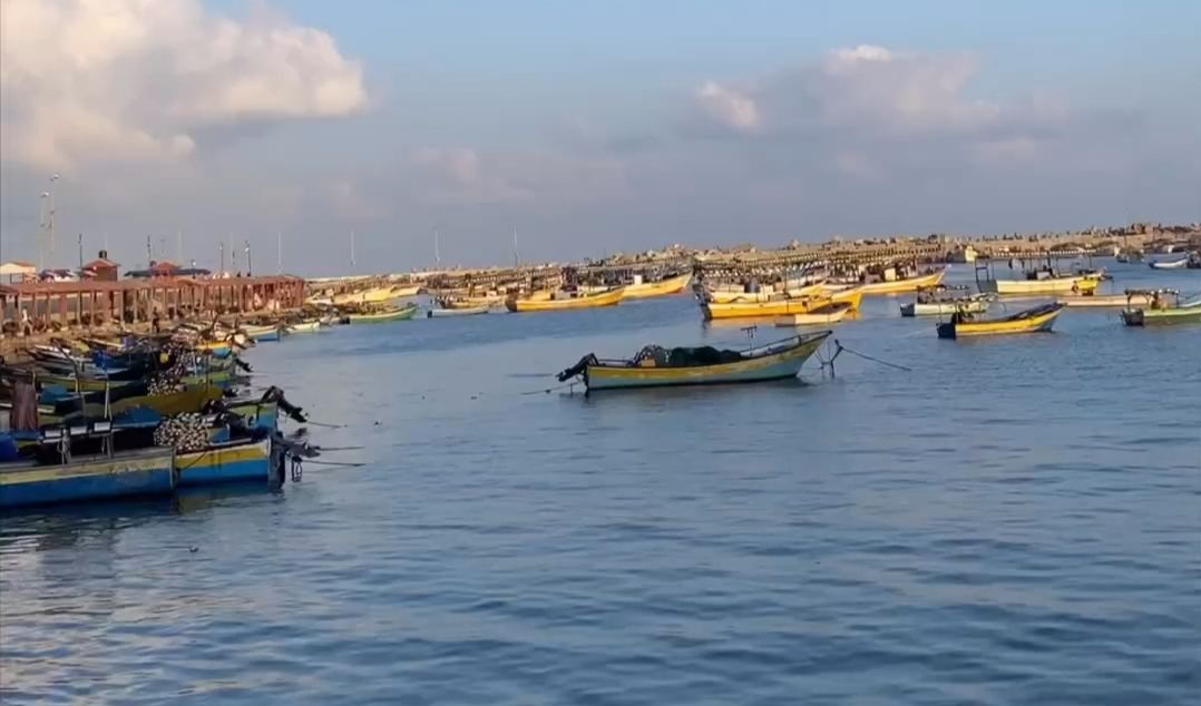 Pantai yang Biru