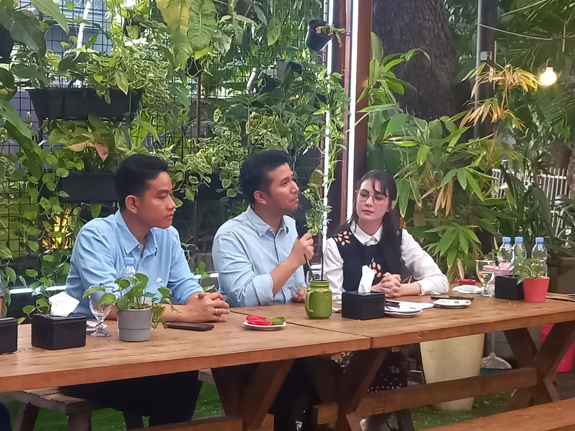 VIDEO: Gibran Pilih Emil Dardak dan Arumi Bachsin jadi Jubir Pribadi