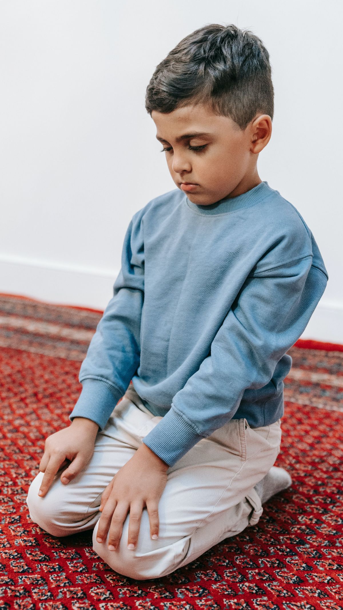 Doa Anak Sholeh Bisa Mengalirkan Pahala untuk Kedua Orang Tua yang Sudah Meninggal, Ini Alasannya