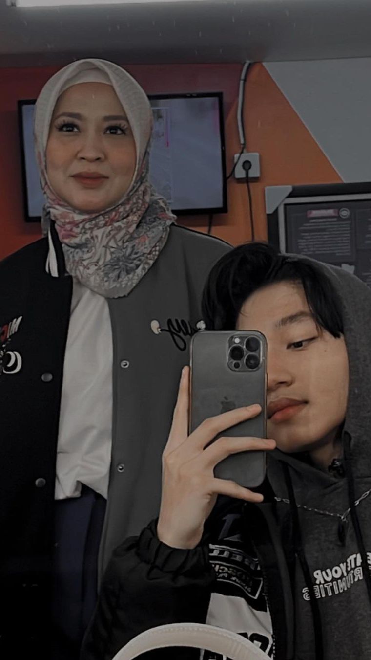Potret Kiesha Alvaro, Putra Sulung yang Pasang Badan Lindungi Hati Sang Ibu Okie Agustina