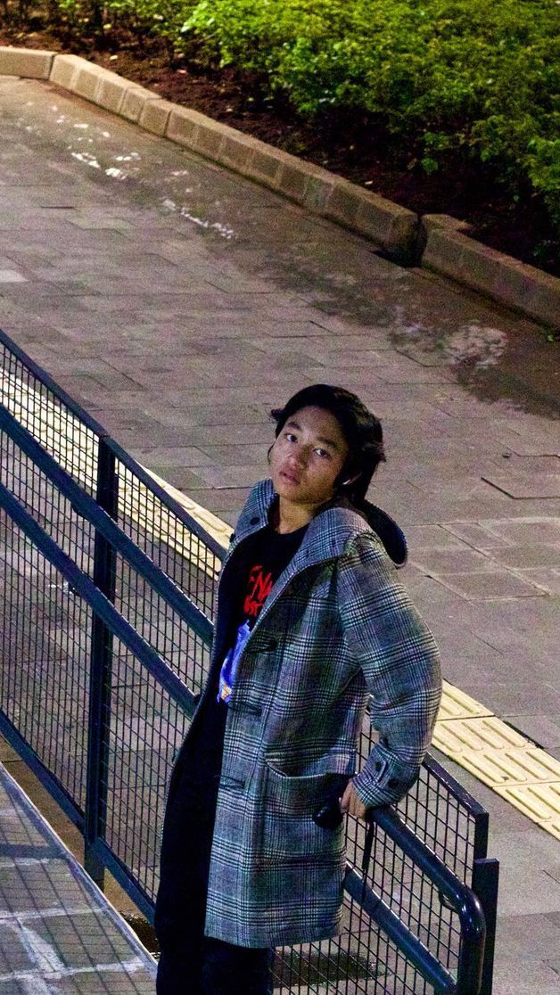 Kiesha telah berubah menjadi sosok remaja ganteng sekaligus panutan untuk adik-adiknya.