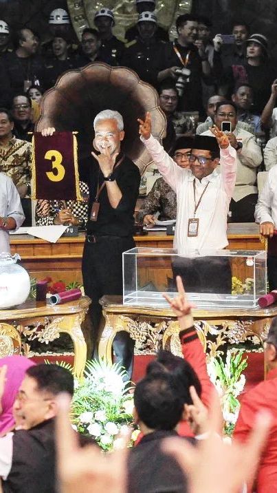 Pedas Pidato Ganjar Depan Prabowo-Gibran, Drakor hingga Demokrasi Belum Baik!