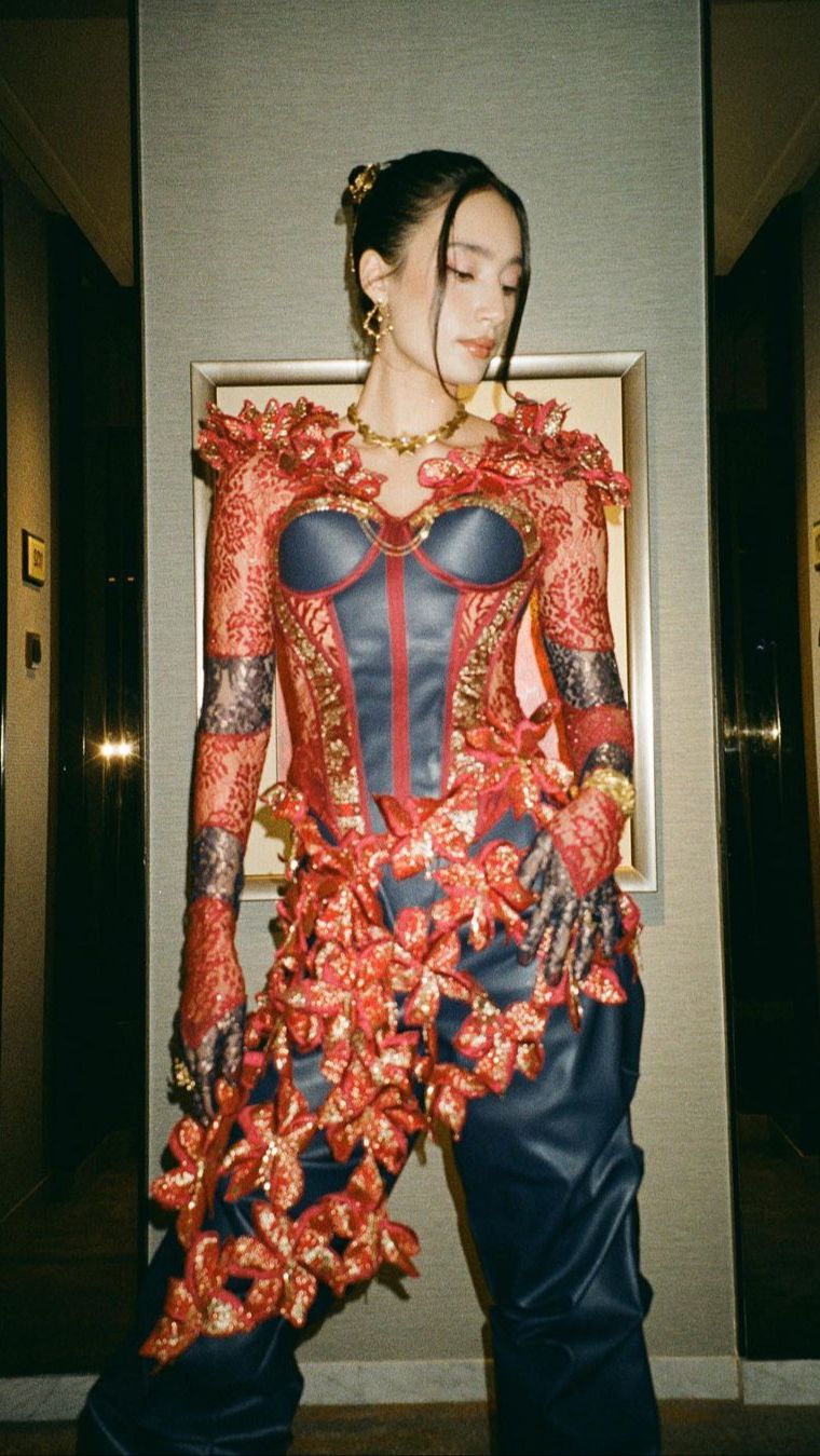 Captain Marvel Versi Lokal