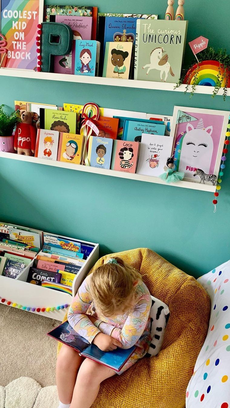 Potret Sudut Baca Nyaman Buat Anak, Bikin Si Kecil Suka Buku