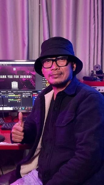 Lama Tak Tersorot Kamera, Begini Kabar Terbaru Eks Vokalis Naff