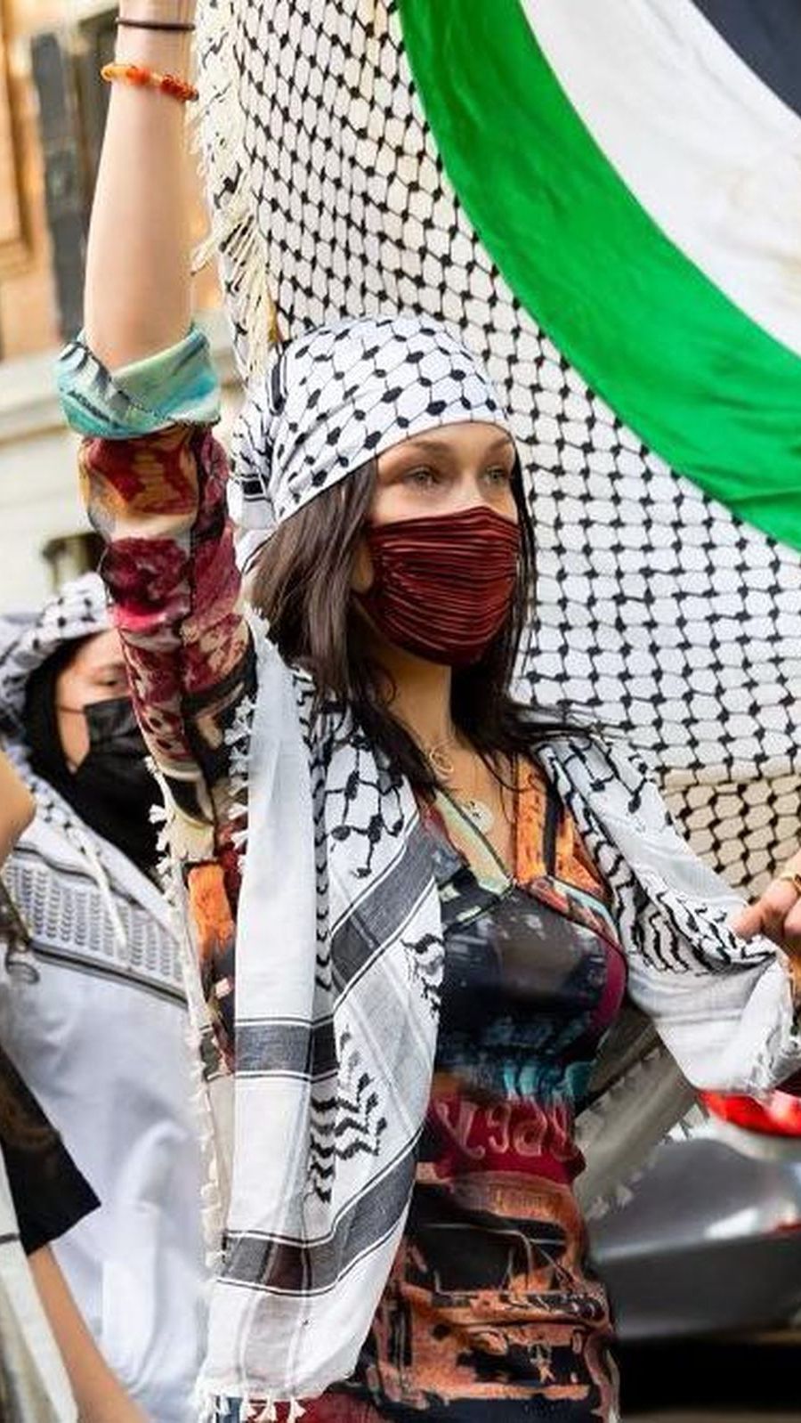 Serukan Bela Palestina, Bella Hadid Dikabarkan Dicopot Jadi Brand Ambassador Dior