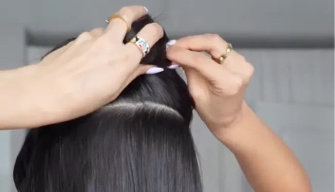 3. Jepit Rambut di Bagian Belakang
