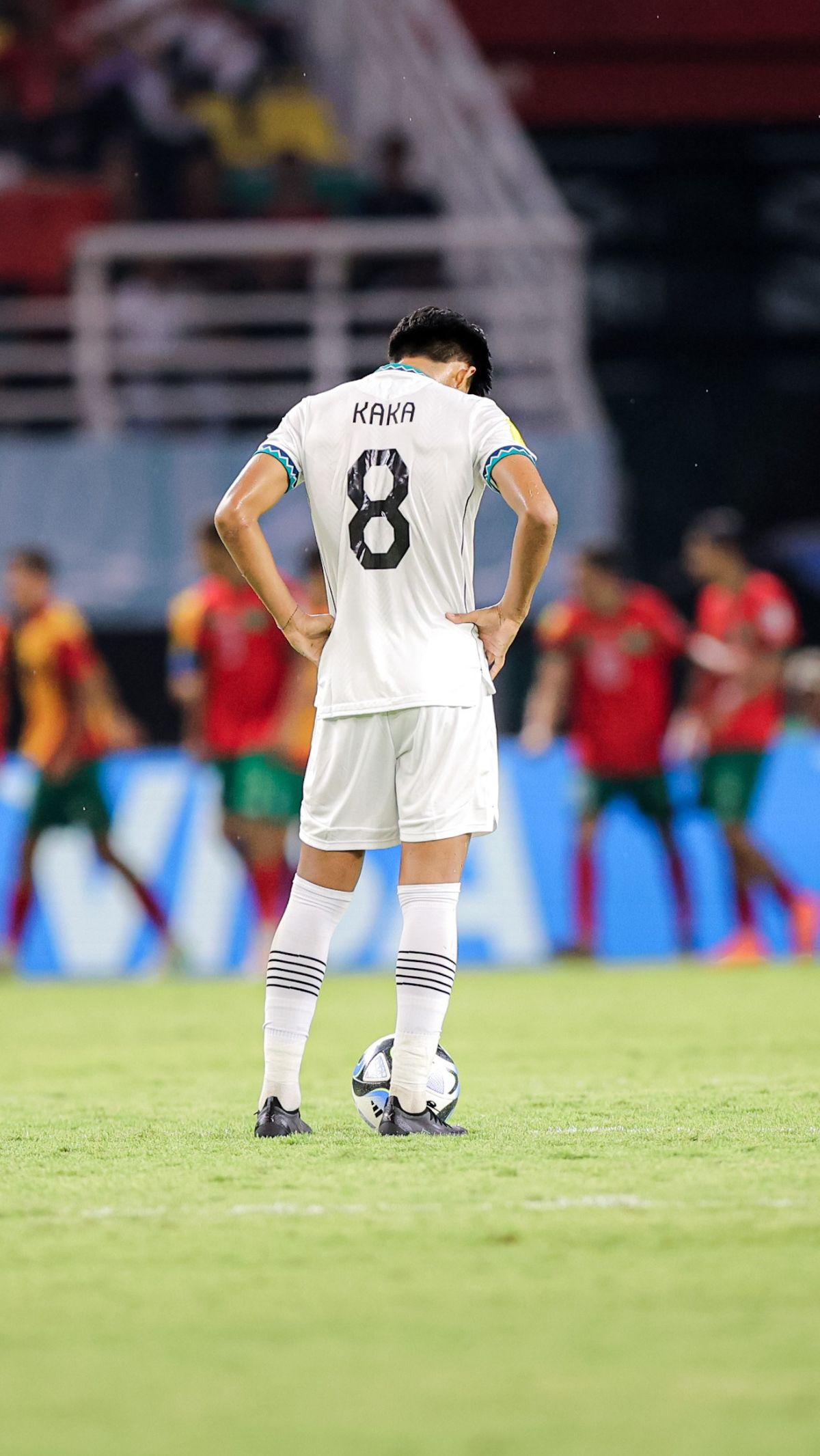 Sedangkan Indonesia berada di posisi ketiga klasemen akhir Grup A dengan dua poin. Skuad Garuda masih punya peluang lolos ke babak 16 besar tergantung dari hasil grup lain.