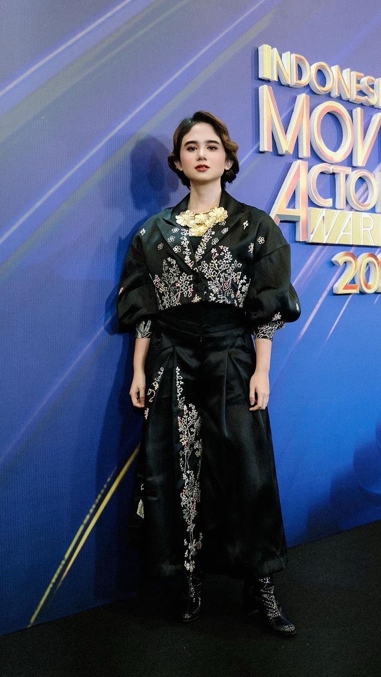 Tissa pun juga kerap berpenampilan elegan kala menghadiri acara besar.