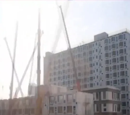 Seperti Kisah Roro Jonggrang, Melihat Cara China Bikin Apartemen 10 Lantai dalam Semalam