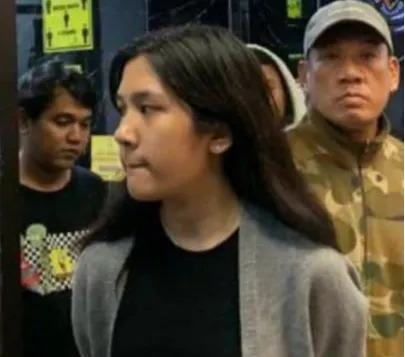 Sosok dan latar belakang Ghisca akhirnya terkuak. Dia ternyata mahasiswa Fakultas Manajemen Universitas Trisakti. Kabar tersebut diungkap akun X @humbugxyloto.