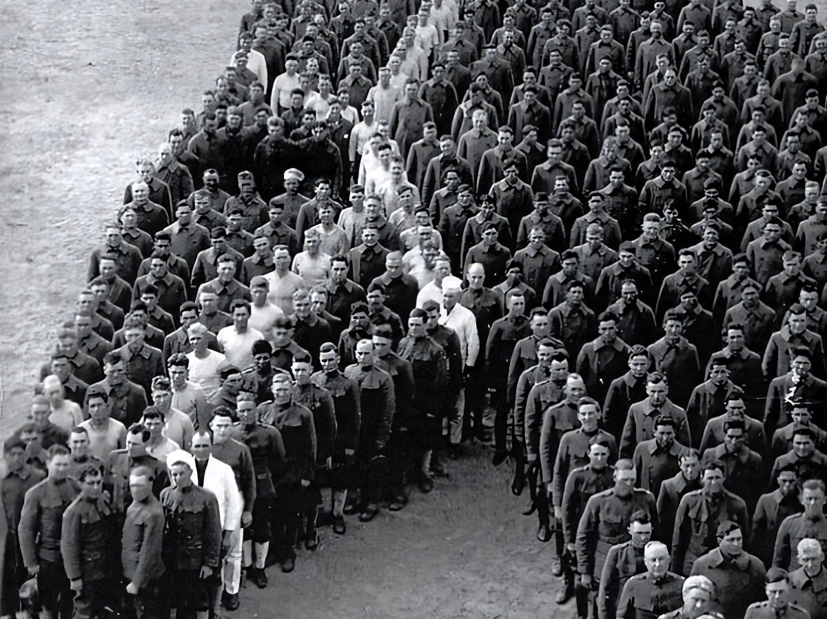 11 Foto Langka dalam Sejarah yang Mungkin Terasa Aneh dan Tidak Terduga bagi Orang Jaman Sekarang